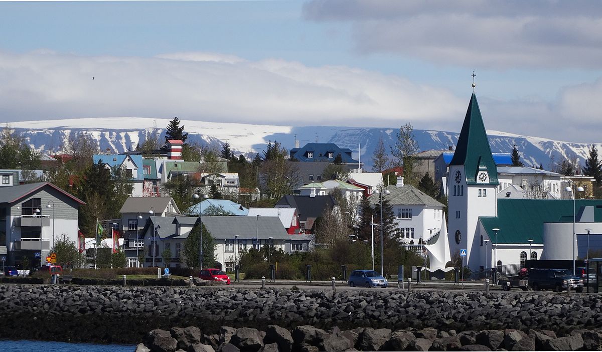 Featured image for “Erlendur maður veitist að börnum og reynir að nema á brott – lögreglan sendir frá sér tilkynningu”