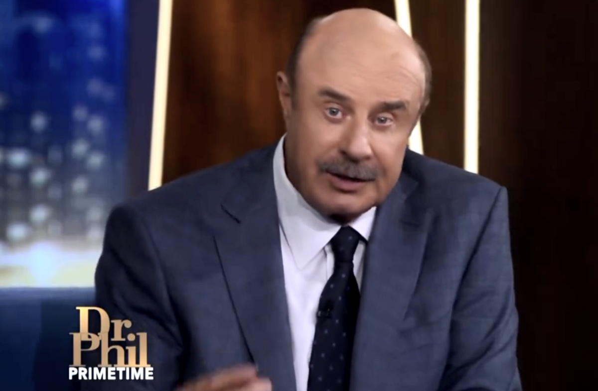 Featured image for “Dr. Phil skorar á Biden að vísa frá ákærum á hendur Trump”